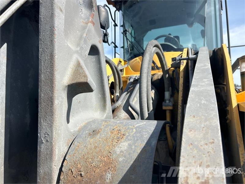 Volvo L220G Wheel Loader Cargadoras sobre ruedas