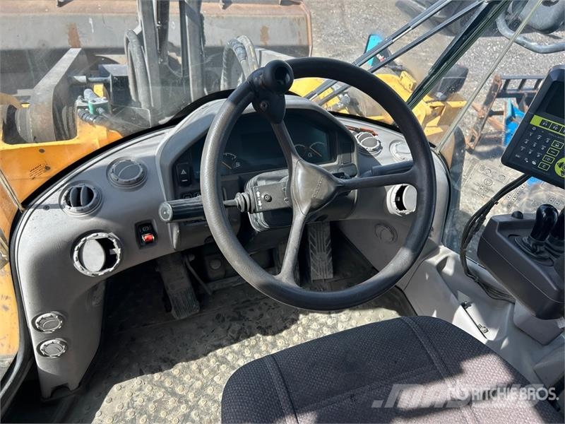 Volvo L220G Wheel Loader Cargadoras sobre ruedas