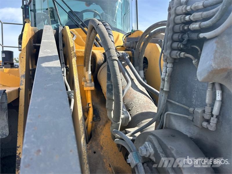Volvo L220G Wheel Loader Cargadoras sobre ruedas