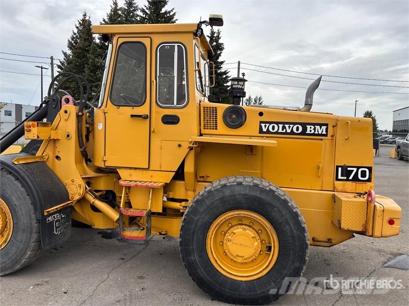 Volvo L70 Wheel Loader لوادر بعجل