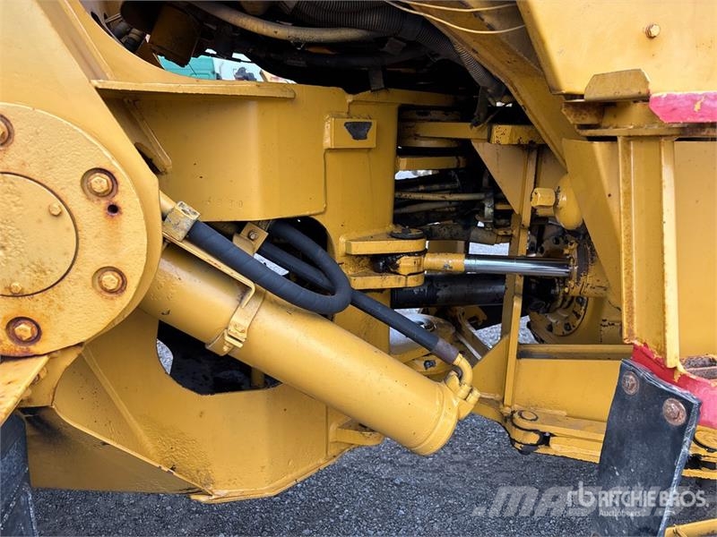 Volvo L70 Wheel Loader لوادر بعجل