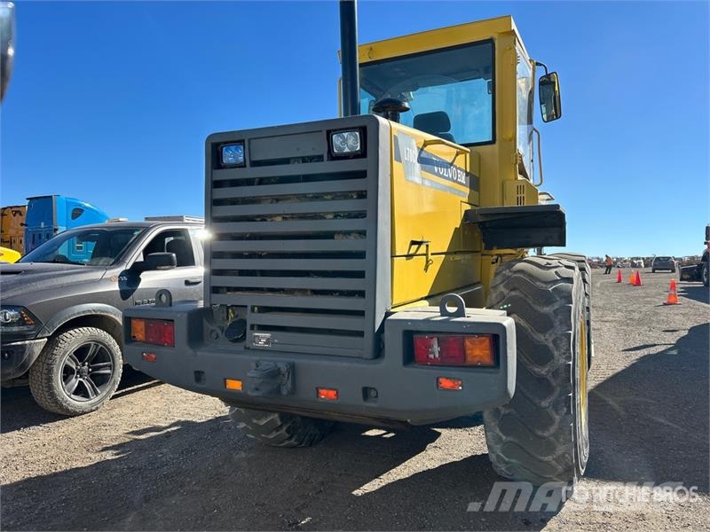 Volvo L70C لوادر بعجل