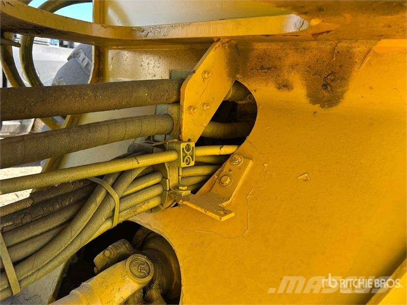 Volvo L70C لوادر بعجل