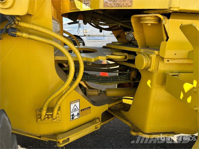 Volvo L70C لوادر بعجل