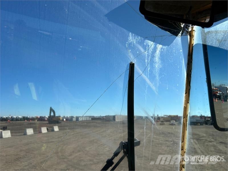 Volvo L70C لوادر بعجل