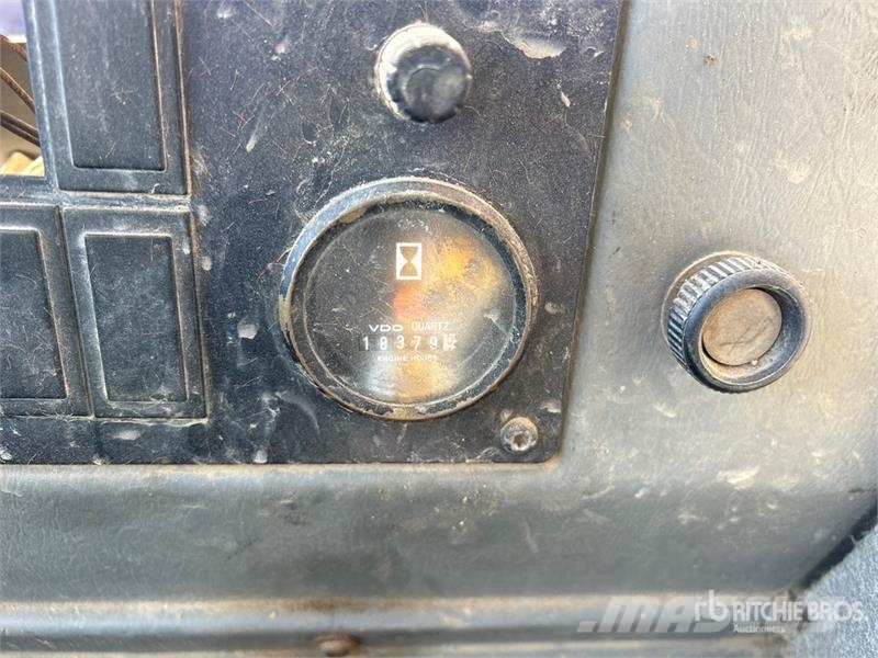 Volvo L70C لوادر بعجل