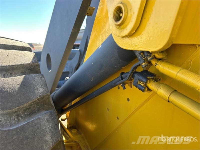 Volvo L70C لوادر بعجل