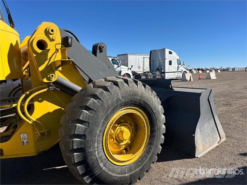 Volvo L70C لوادر بعجل