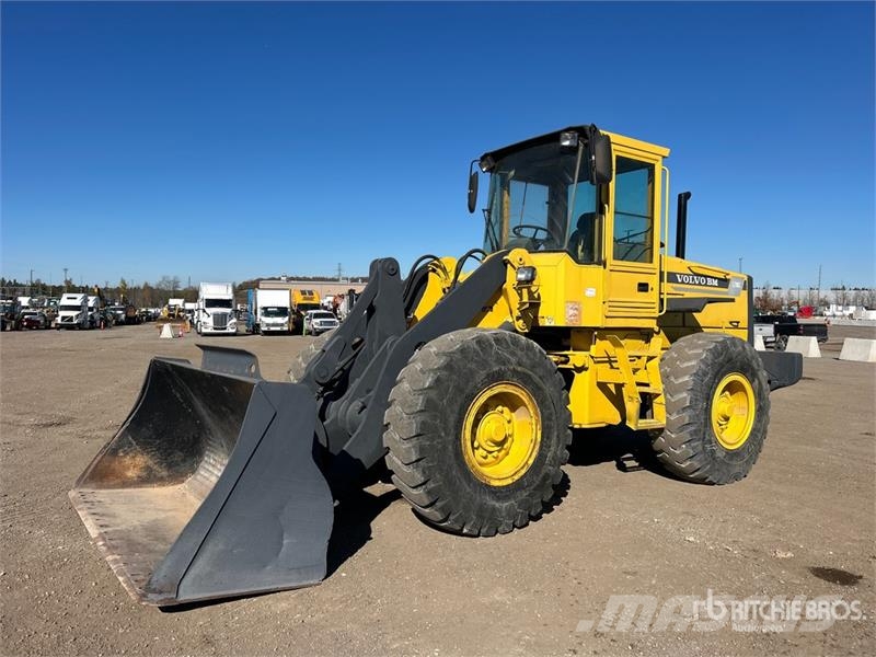 Volvo L70C لوادر بعجل