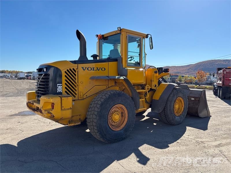 Volvo L90E Фронтальные погрузчики