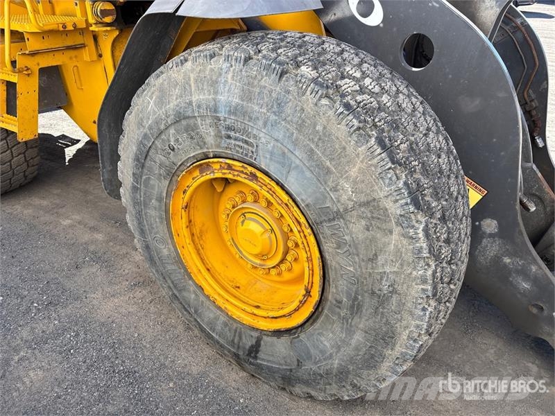 Volvo L90E Фронтальные погрузчики