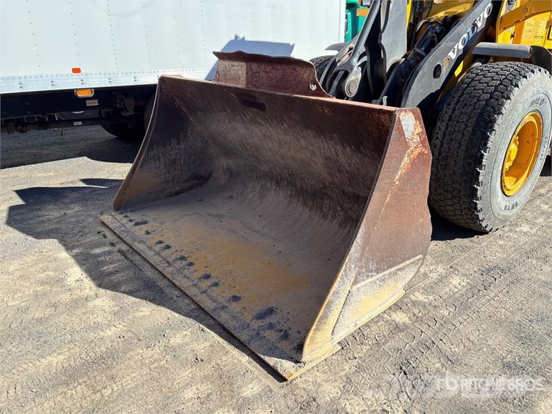 Volvo L90E Фронтальные погрузчики