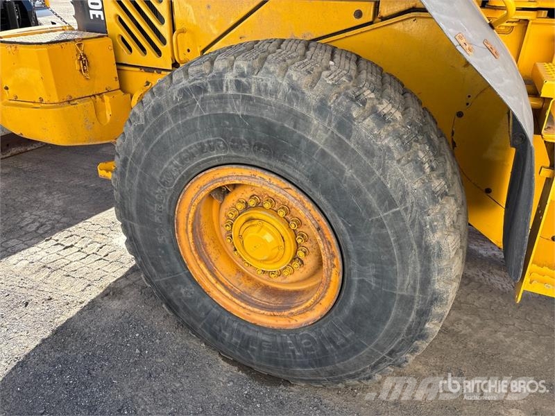 Volvo L90E Фронтальные погрузчики