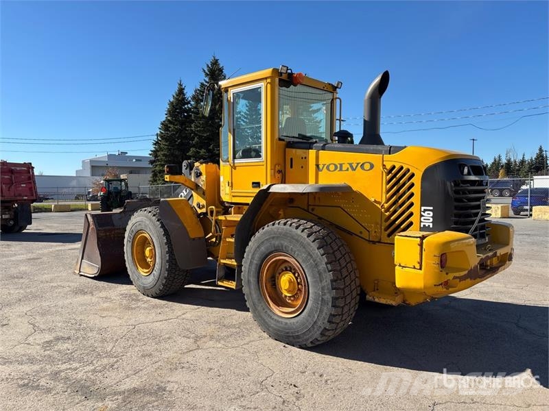 Volvo L90E Фронтальные погрузчики