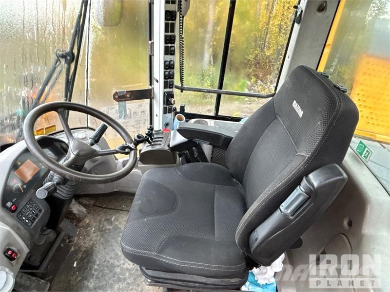 Volvo L90F Wheel Loader Radlader