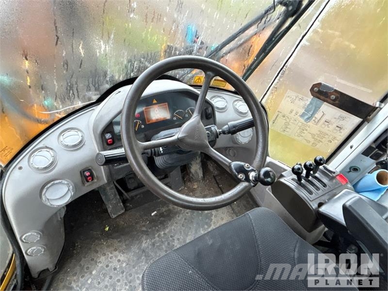 Volvo L90F Wheel Loader Radlader