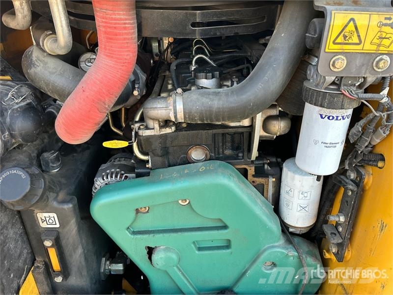 Volvo MC110C Two-Speed Skid Steer Loader لوادر انزلاقية التوجيه