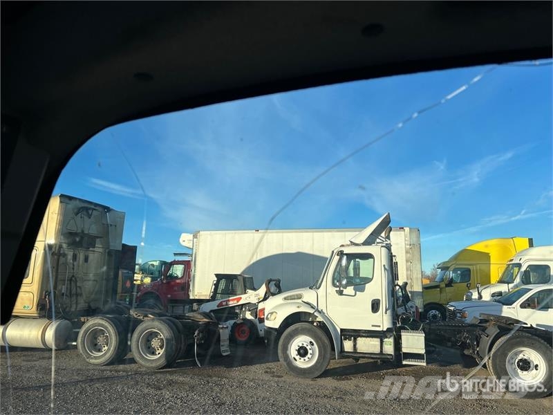 Volvo MC110C Two-Speed Skid Steer Loader لوادر انزلاقية التوجيه