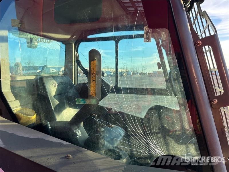 Volvo MC110C Two-Speed Skid Steer Loader لوادر انزلاقية التوجيه