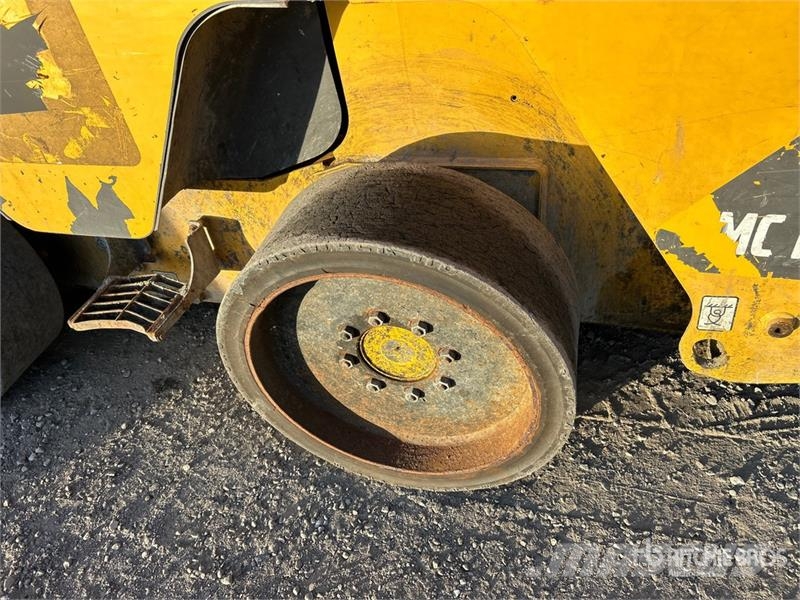 Volvo MC110C Two-Speed Skid Steer Loader لوادر انزلاقية التوجيه