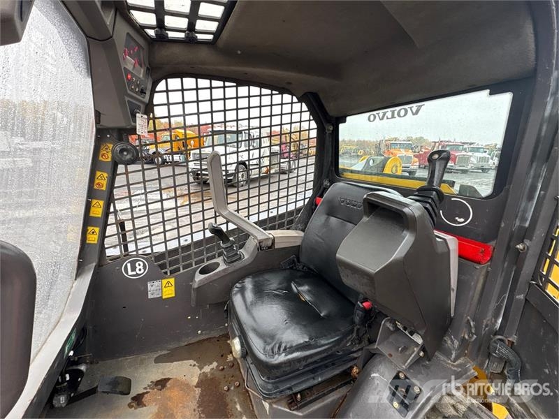 Volvo MC60C T4 Skid Steer Loader لوادر انزلاقية التوجيه