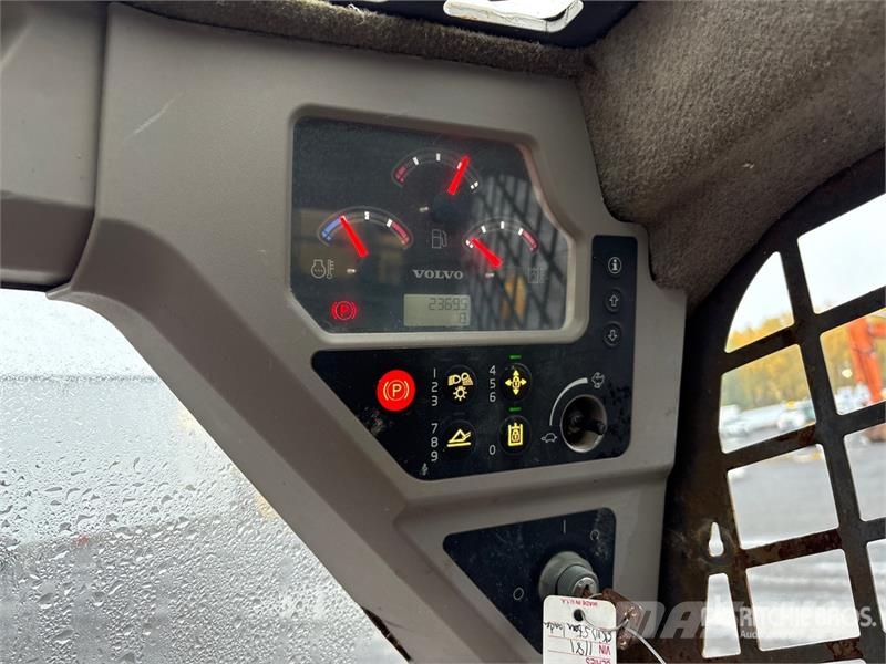 Volvo MC60C T4 Skid Steer Loader لوادر انزلاقية التوجيه