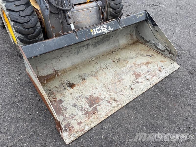 Volvo MC60C T4 Skid Steer Loader لوادر انزلاقية التوجيه