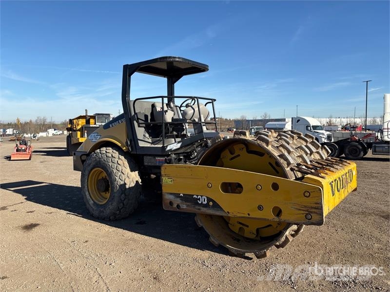 Volvo SD100D Padfoot Drum Compactor Single drum rollers