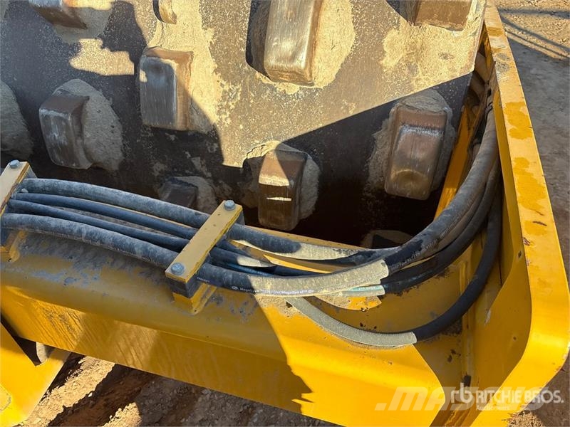 Volvo SD100D Padfoot Drum Compactor Single drum rollers