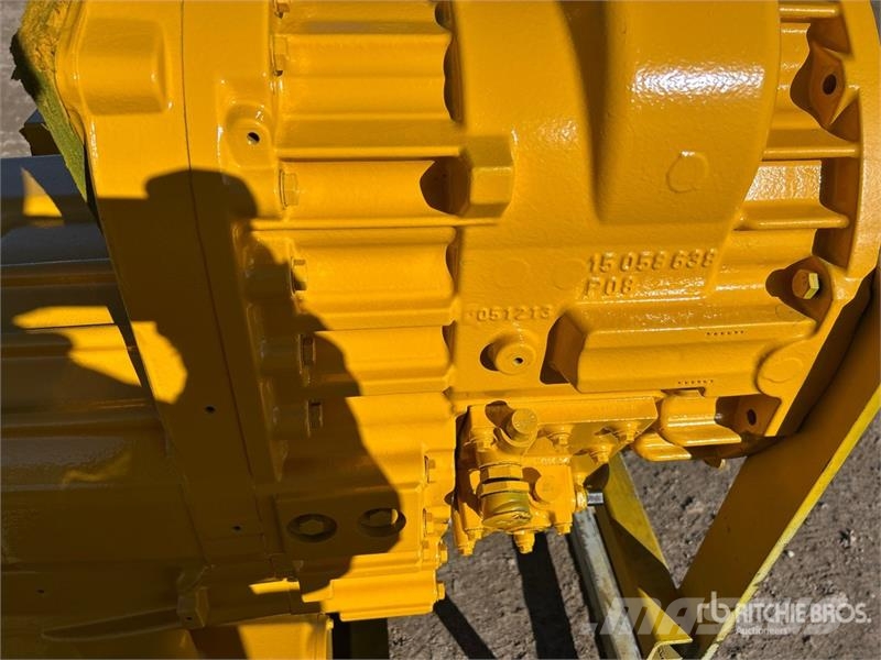 Volvo Transmission - Fits Volvo 150G Wheel Loader 225911 Menjači