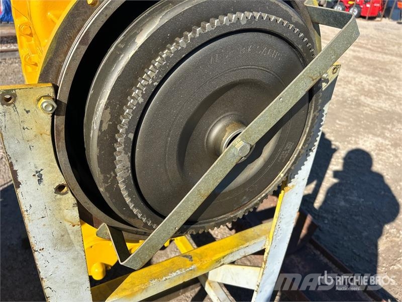 Volvo Transmission - Fits Volvo 150G Wheel Loader 225911 Menjači