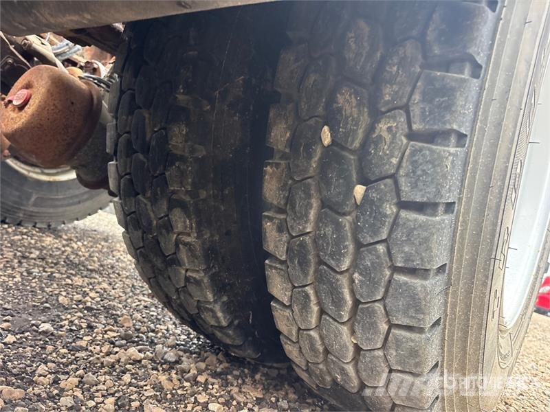 Volvo VHD 驾驶室与内部