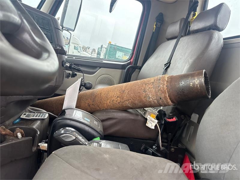 Volvo VHD 驾驶室与内部