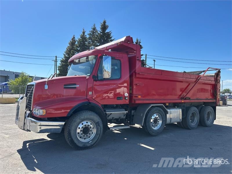 Volvo VHD Caminhões basculantes