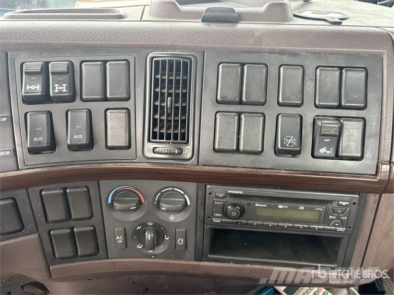 Volvo VHD 驾驶室与内部