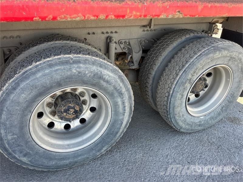 Volvo VHD Caminhões basculantes
