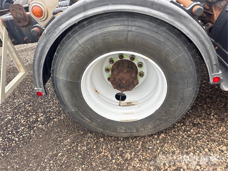 Volvo VHD 驾驶室与内部