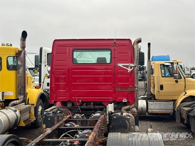 Volvo VHD 驾驶室与内部