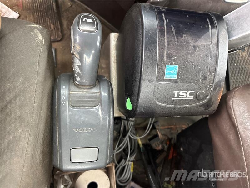 Volvo VHD 驾驶室与内部
