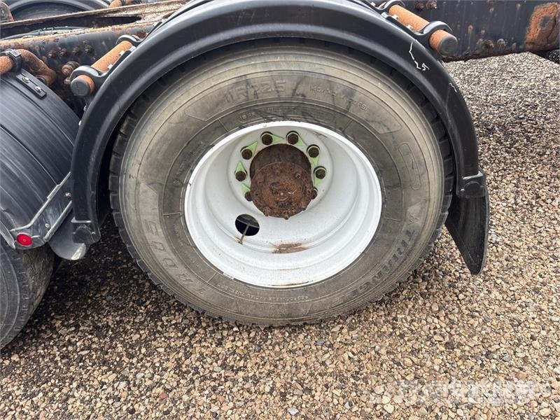 Volvo VHD 驾驶室与内部