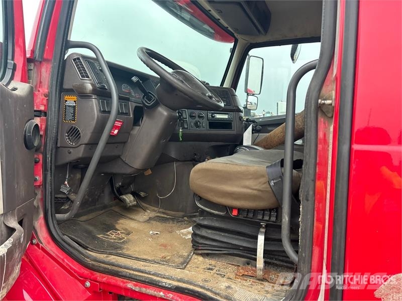 Volvo VHD 驾驶室与内部