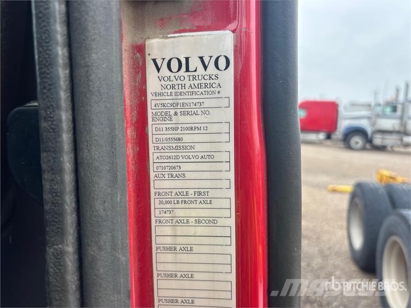 Volvo VHD 驾驶室与内部