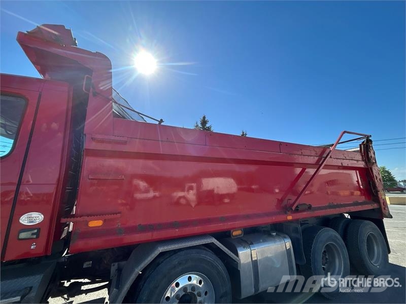 Volvo VHD Caminhões basculantes