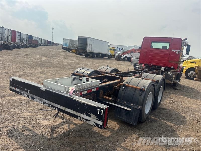 Volvo VHD 驾驶室与内部