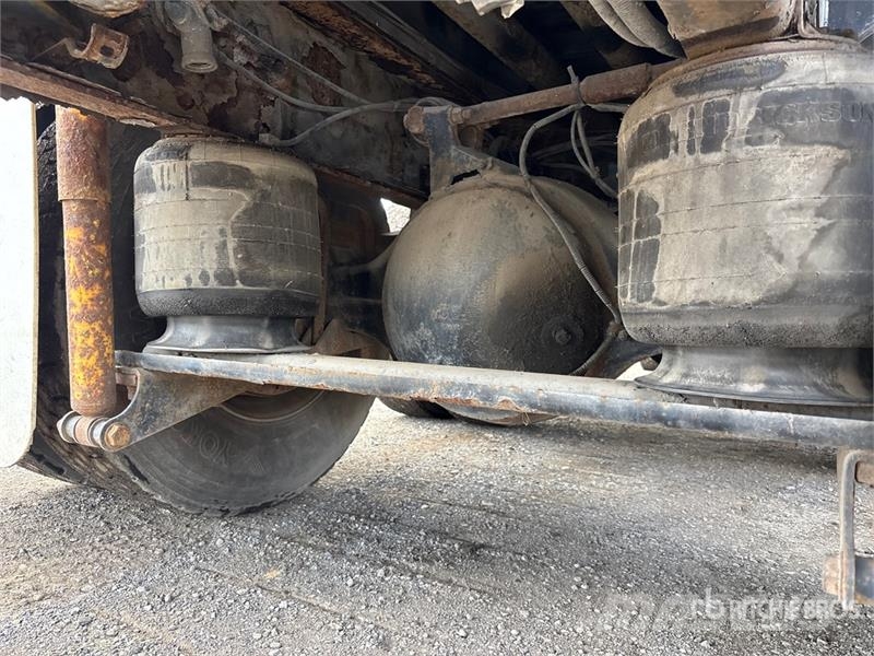 Volvo VHD 6x4 Tanker Truck Tsisternveokid