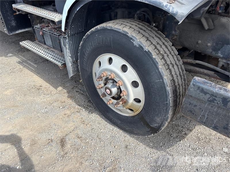 Volvo VHD 6x4 Tanker Truck Tsisternveokid
