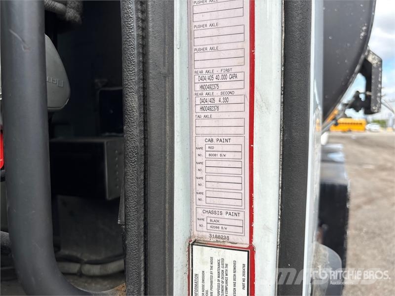 Volvo VHD 6x4 Tanker Truck Tsisternveokid