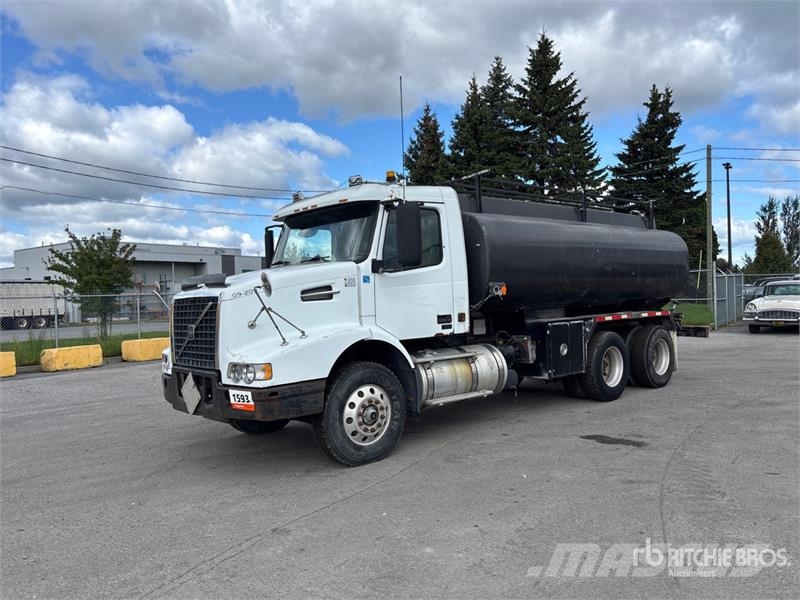 Volvo VHD 6x4 Tanker Truck Tsisternveokid