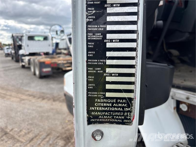Volvo VHD 6x4 Tanker Truck Tsisternveokid