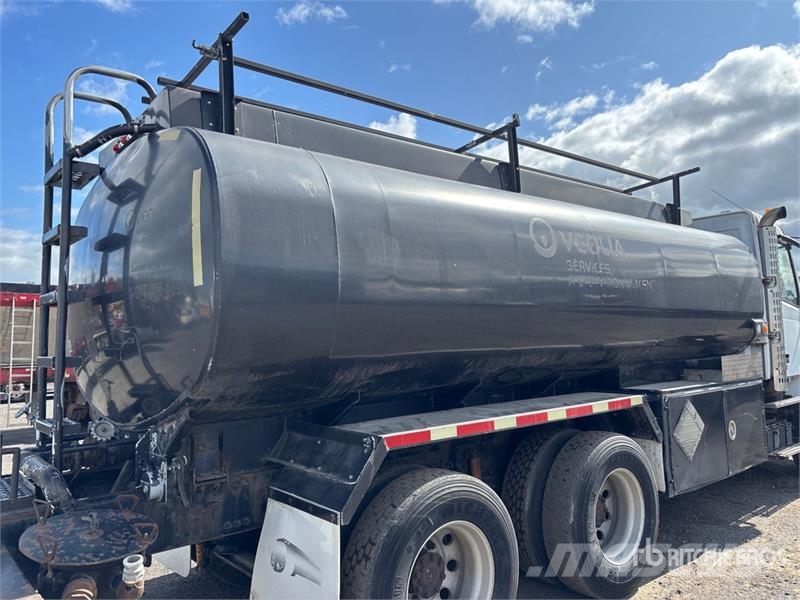 Volvo VHD 6x4 Tanker Truck Tsisternveokid